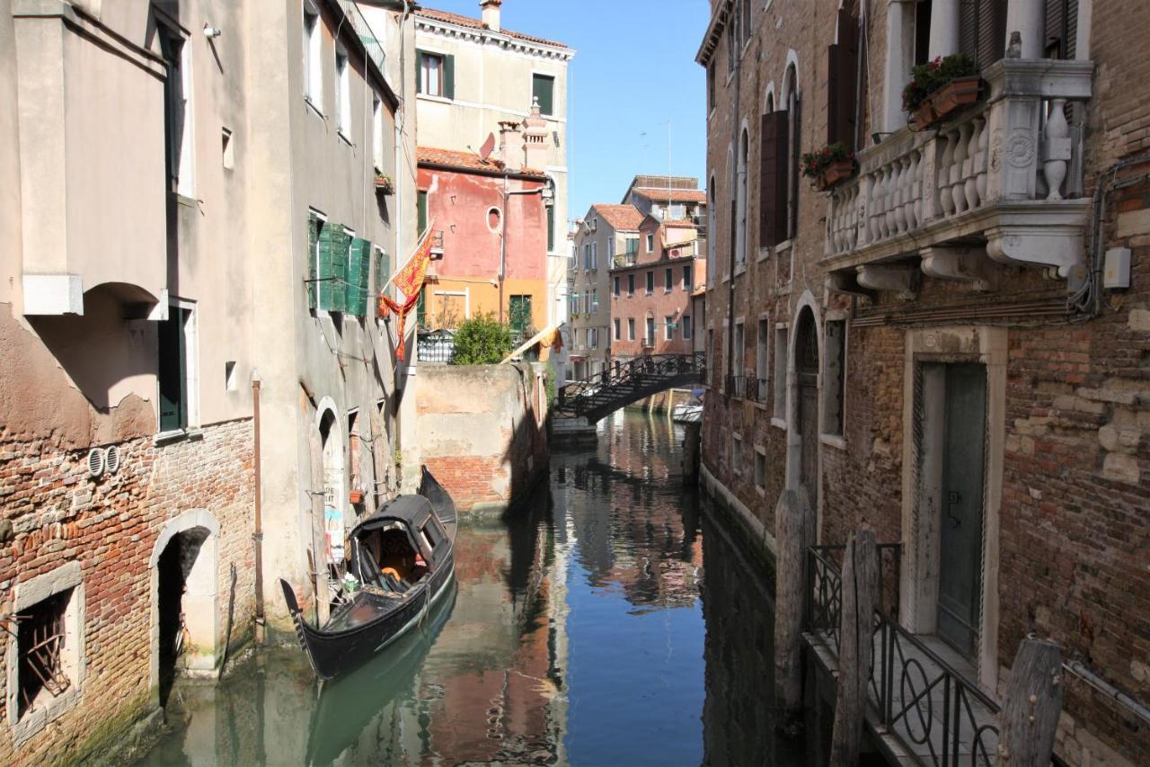 Ca' Monica Panoramic-Canal View, Biennale Venesia Bagian luar foto